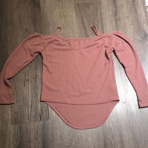 Cold shoulder waffle shirt